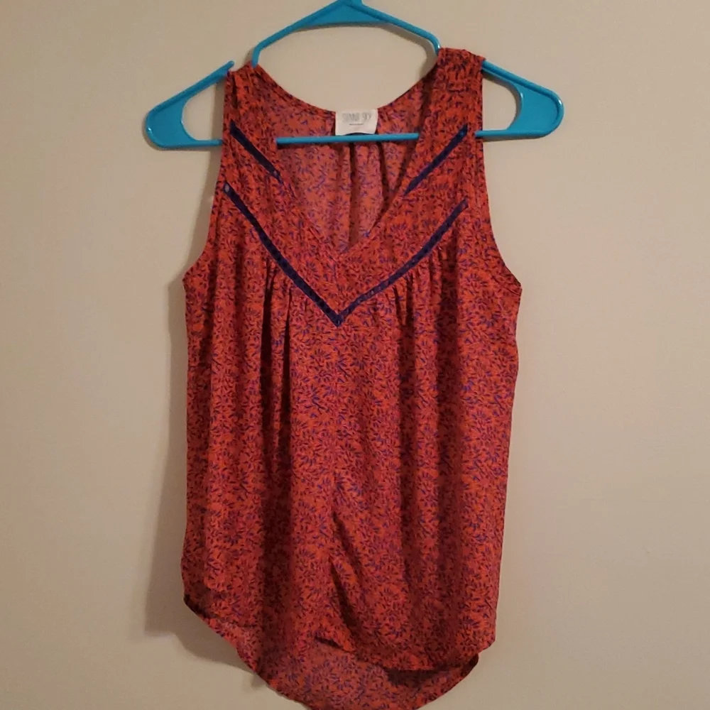 Sienna Sky brand sleeveless tank top - Picture 1 of 6